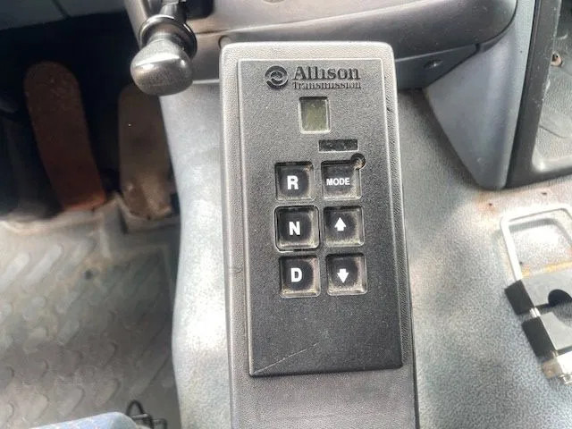 Caminhão chassi DAF CF 75.250 6x2 Euro 2 Automatic NL-Truck Original KM'S: foto 13 Caminhão chassi DAF CF 75.250 6x2 Euro 2 Automatic NL-Truck Original KM'S: foto 13