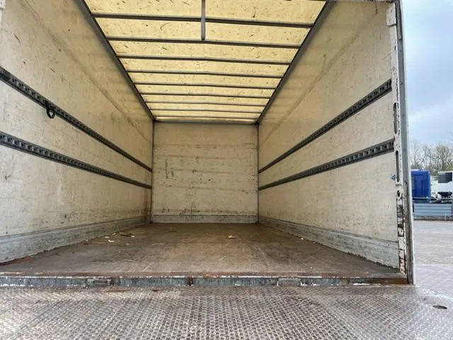 Iveco Eurocargo 75E15 6 Cilinder Engine 4x2 Full Springs Euro 2 engine - Caminhão furgão: foto 4 Iveco Eurocargo 75E15 6 Cilinder Engine 4x2 Full Springs Euro 2 engine - Caminhão furgão: foto 4
