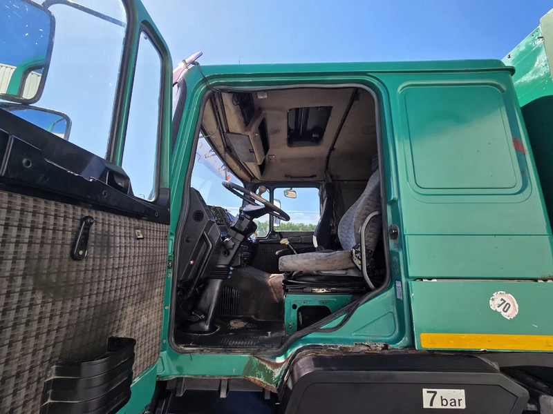 Camião de caixa aberta/ Plataforma, Caminhão grua MAN 26.362 6x4 Full spring Euro 2: foto 10 Camião de caixa aberta/ Plataforma, Caminhão grua MAN 26.362 6x4 Full spring Euro 2: foto 10