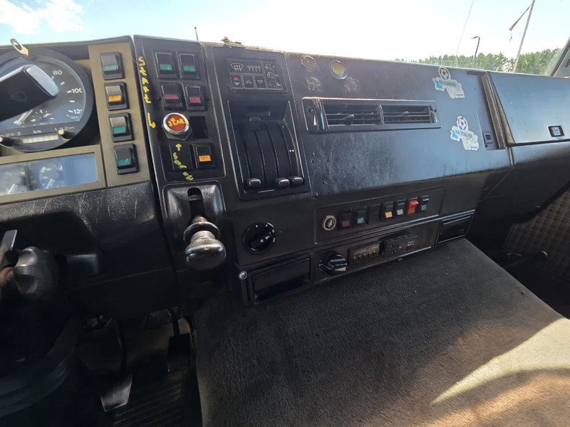 Camião de caixa aberta/ Plataforma, Caminhão grua MAN 26.362 6x4 Full spring Euro 2: foto 14 Camião de caixa aberta/ Plataforma, Caminhão grua MAN 26.362 6x4 Full spring Euro 2: foto 14