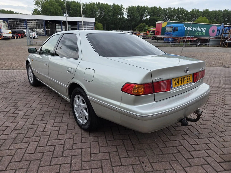 Toyota Camry 3.0 V6 24v // Automaat // leather Seats Cruise Control - Sedã: foto 5 Toyota Camry 3.0 V6 24v // Automaat // leather Seats Cruise Control - Sedã: foto 5