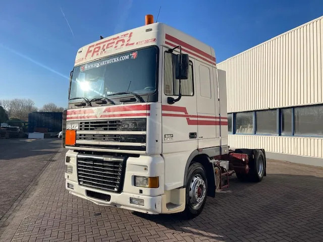 DAF XF 95.430 Manual-Gear Euro 3 - Tractor: foto 3 DAF XF 95.430 Manual-Gear Euro 3 - Tractor: foto 3