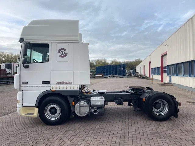DAF XF 95.480 Manual gear - Tractor: foto 4 DAF XF 95.480 Manual gear - Tractor: foto 4