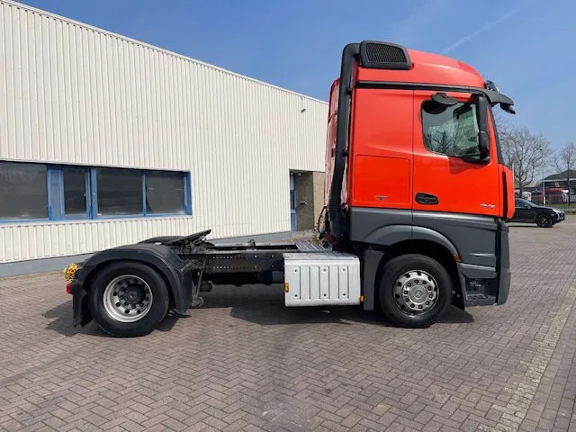 Mercedes-Benz Actros 1842 Streamspace NL-Truck - Tractor: foto 2 Mercedes-Benz Actros 1842 Streamspace NL-Truck - Tractor: foto 2