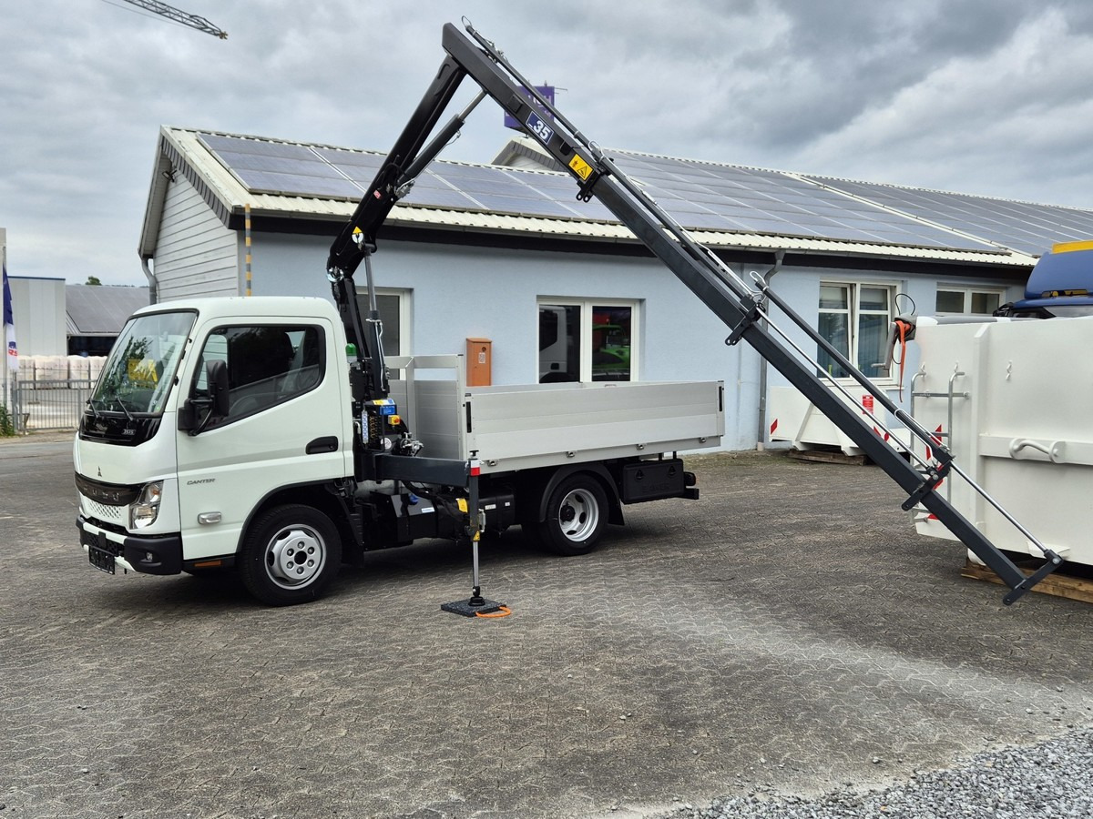 FUSO 3S15 Alu Pritsche 2.80m Ladekran - Furgão caixa aberta: foto 1 FUSO 3S15 Alu Pritsche 2.80m Ladekran - Furgão caixa aberta: foto 1