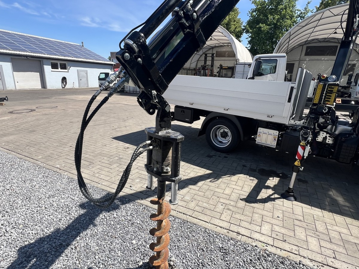 FUSO 3S15 Alu Pritsche 2.80m Ladekran Bohrgerät - Furgão caixa aberta: foto 3 FUSO 3S15 Alu Pritsche 2.80m Ladekran Bohrgerät - Furgão caixa aberta: foto 3