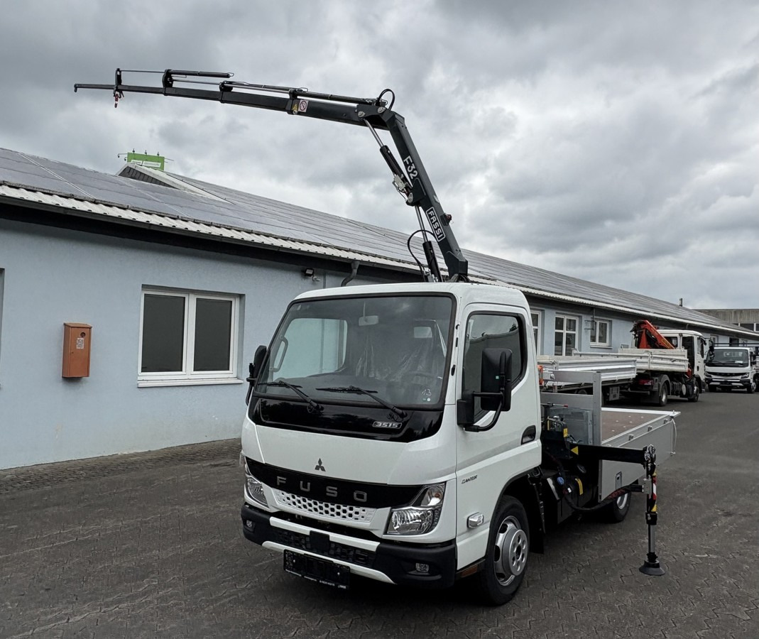FUSO 3S15 Alu Pritsche 2.80m Ladekran Funk! sofort ve - Caminhão grua, Camião de caixa aberta/ Plataforma: foto 1 FUSO 3S15 Alu Pritsche 2.80m Ladekran Funk! sofort ve - Caminhão grua, Camião de caixa aberta/ Plataforma: foto 1