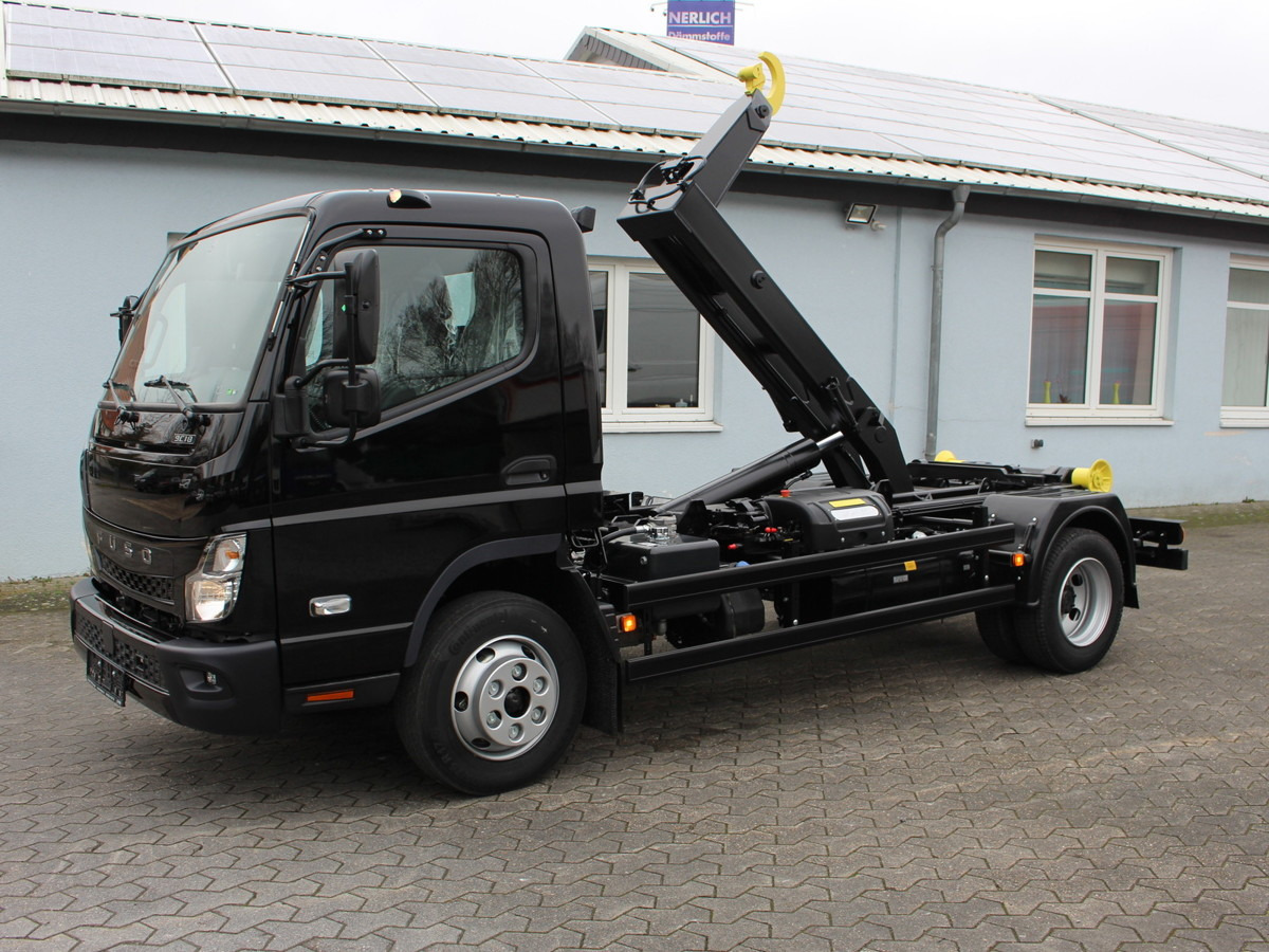 FUSO Canter FUSO 9C18 City Abrollkipper Hooklift Bla - Caminhão polibenne, Caminhão grua: foto 1 FUSO Canter FUSO 9C18 City Abrollkipper Hooklift Bla - Caminhão polibenne, Caminhão grua: foto 1
