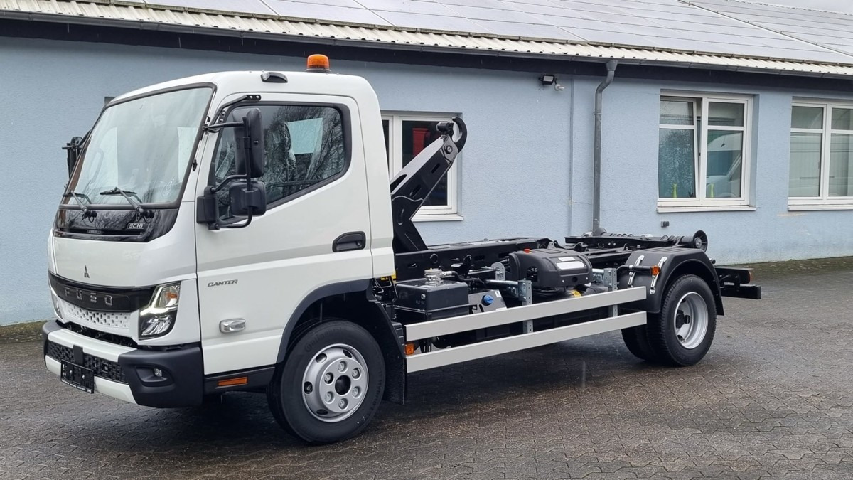 FUSO Canter FUSO 9C18 Duonic City Abrollkipper - Caminhão polibenne: foto 3 FUSO Canter FUSO 9C18 Duonic City Abrollkipper - Caminhão polibenne: foto 3