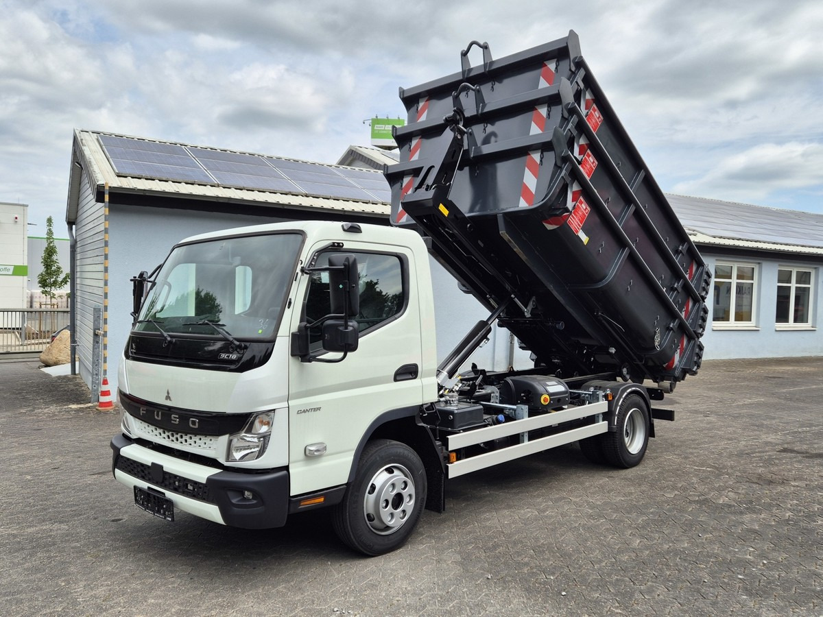 FUSO FUSO 9C18 40km/h City Abrollkipper WLF Swiss Hak - Caminhão polibenne: foto 1 FUSO FUSO 9C18 40km/h City Abrollkipper WLF Swiss Hak - Caminhão polibenne: foto 1