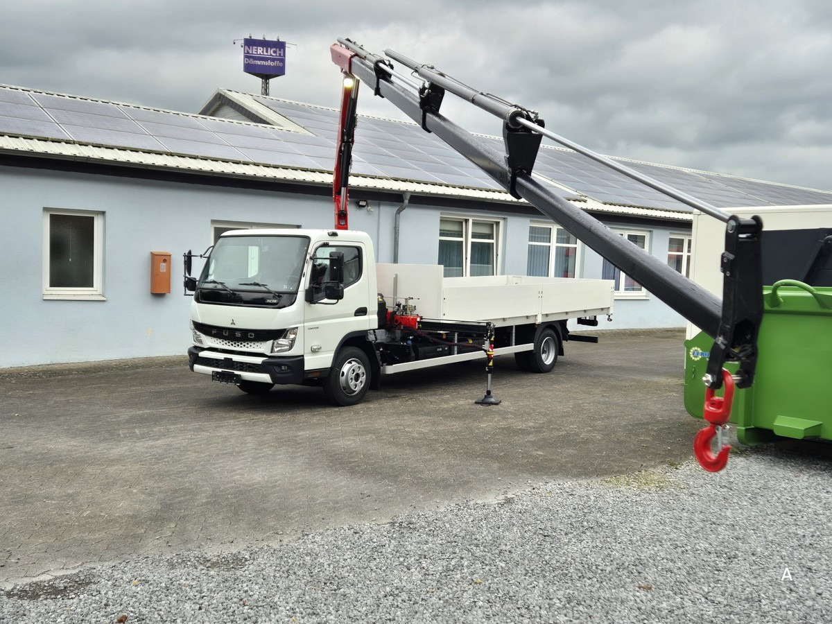 FUSO FUSO 9C18 Canter Alu Pritsche 5.5m Kran 3x hydr. - Furgão caixa aberta: foto 1 FUSO FUSO 9C18 Canter Alu Pritsche 5.5m Kran 3x hydr. - Furgão caixa aberta: foto 1