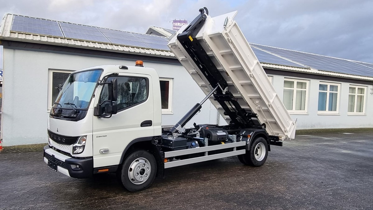 FUSO FUSO 9C18 Duonic City Abrollkipper GG 8.55t AHK - Caminhão polibenne: foto 1 FUSO FUSO 9C18 Duonic City Abrollkipper GG 8.55t AHK - Caminhão polibenne: foto 1