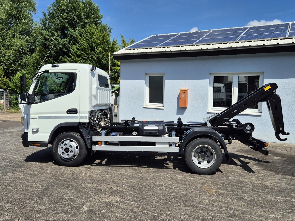 FUSO Fuso Canter 7C18 City Abrollkipper AHK Hooklift - Caminhão polibenne: foto 3 FUSO Fuso Canter 7C18 City Abrollkipper AHK Hooklift - Caminhão polibenne: foto 3