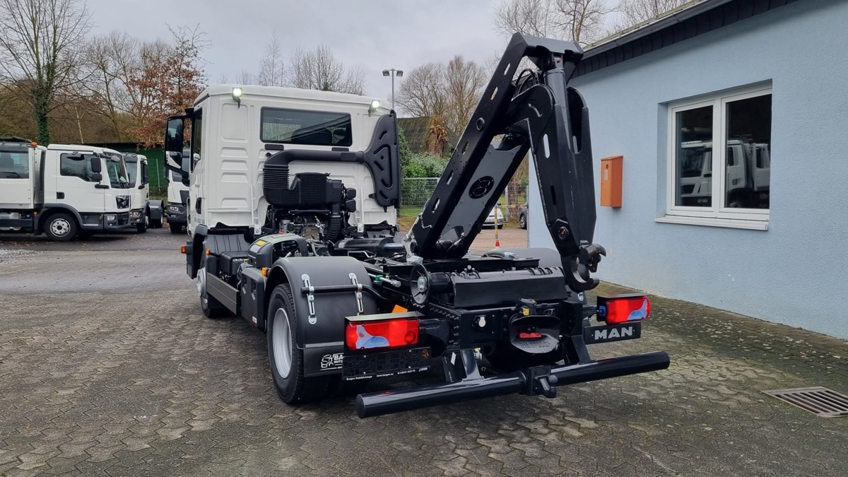 Furgão basculante nuevo MAN TGL 12.250 BL NEU City Abrollkipper PowerMatic: foto 17