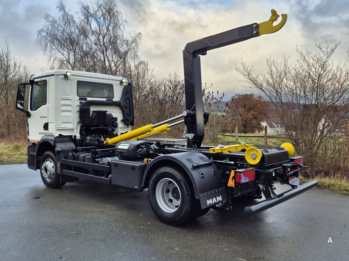 Caminhão polibenne nuevo MAN TGM 15.290 BL Abrollkipper PowerMatic Standheiz.: foto 6