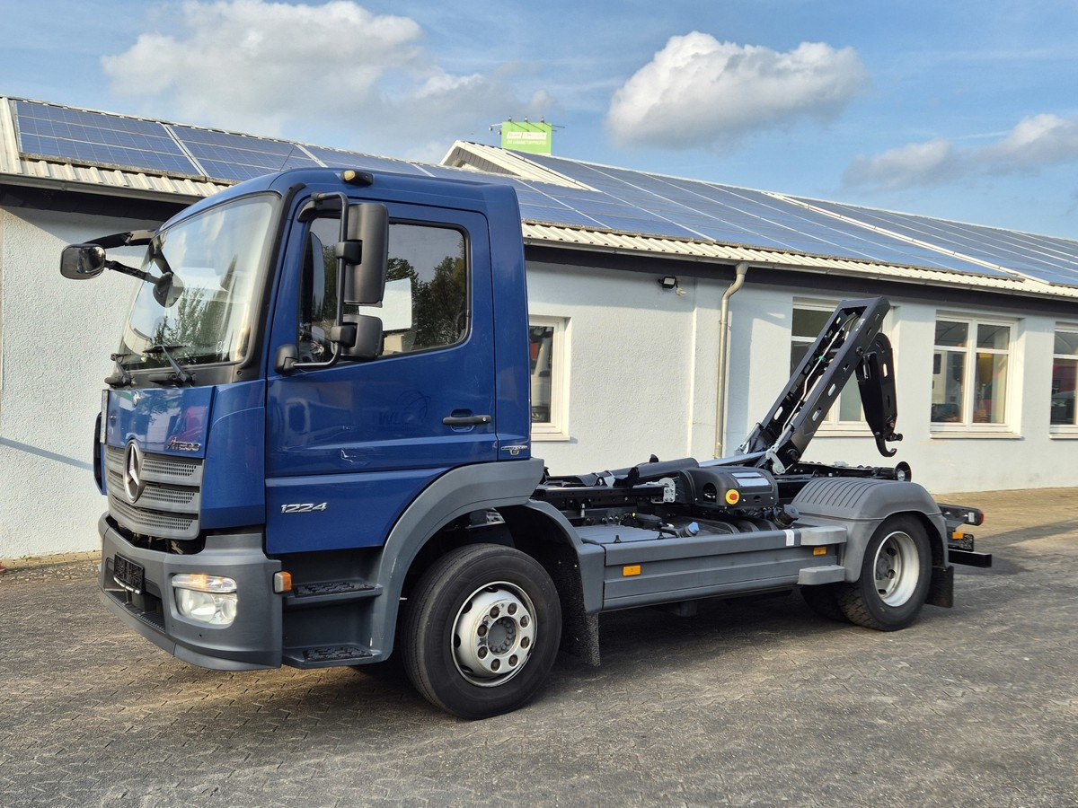 MERCEDES-BENZ 1224 L Atego City Abrollkipper NEU AHK Euro 6 - Caminhão polibenne: foto 3 MERCEDES-BENZ 1224 L Atego City Abrollkipper NEU AHK Euro 6 - Caminhão polibenne: foto 3