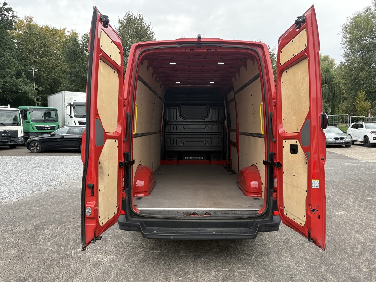 VW Crafter 35 Maxi L4H3 1Hand PDC - Furgão: foto 5 VW Crafter 35 Maxi L4H3 1Hand PDC - Furgão: foto 5