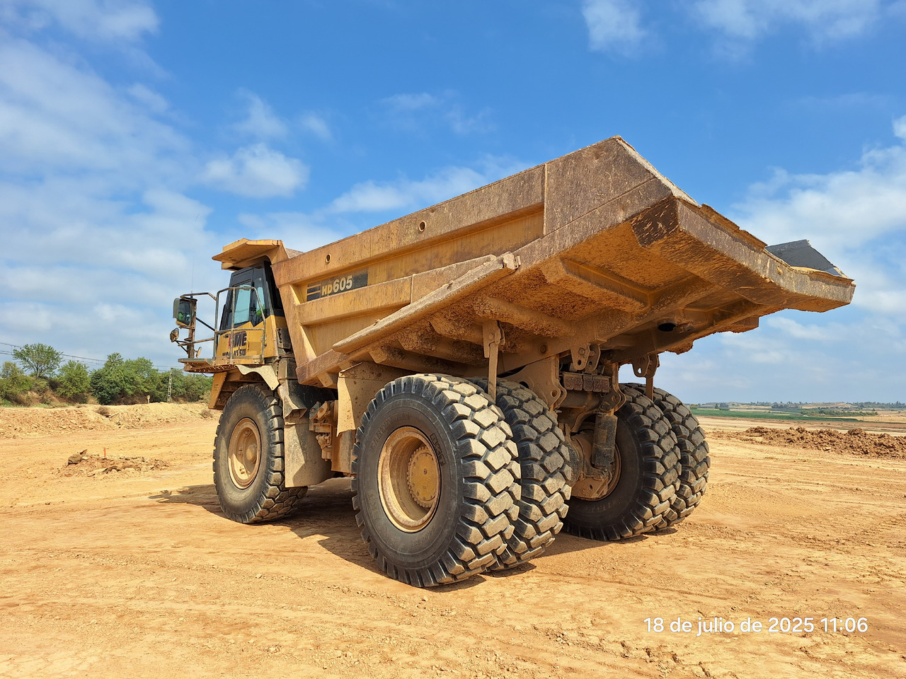 KOMATSU HD605 7-EO - Caminhão fora de estrada: foto 4 KOMATSU HD605 7-EO - Caminhão fora de estrada: foto 4