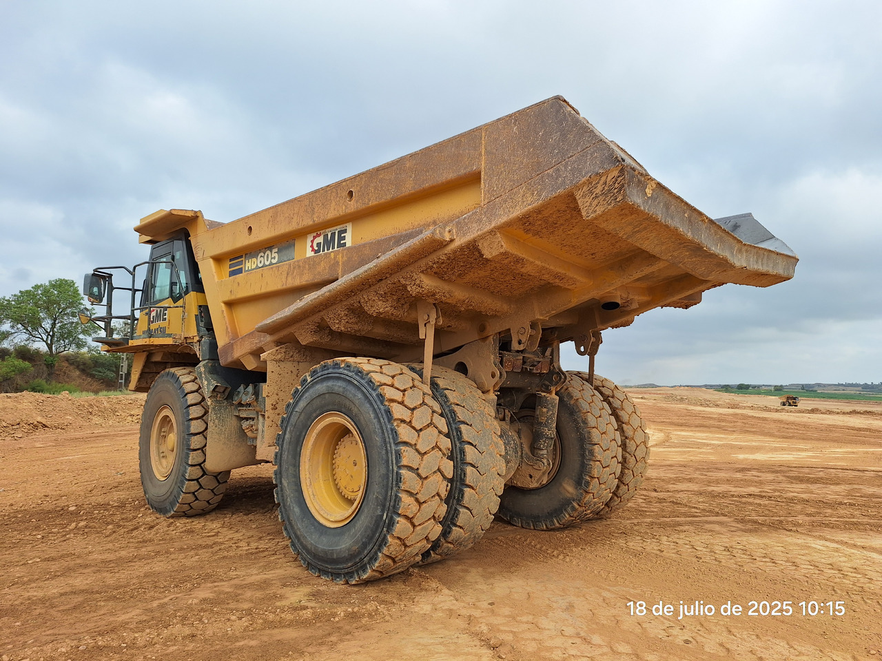 KOMATSU HD605 7-EO - Caminhão fora de estrada: foto 4 KOMATSU HD605 7-EO - Caminhão fora de estrada: foto 4