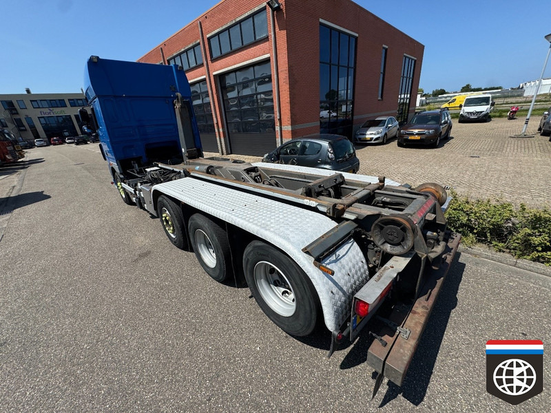 DAF XF 105.460 8X2/4 - 30t hooklift - CLEAN HOLLAND TRUCK - Caminhão polibenne: foto 2 DAF XF 105.460 8X2/4 - 30t hooklift - CLEAN HOLLAND TRUCK - Caminhão polibenne: foto 2