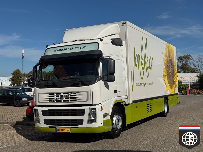 Volvo FM 300 - FRIGO BOX TRUCK + Taillift - New tyres - CONCOURSTAAT - Caminhão frigorífico: foto 2 Volvo FM 300 - FRIGO BOX TRUCK + Taillift - New tyres - CONCOURSTAAT - Caminhão frigorífico: foto 2