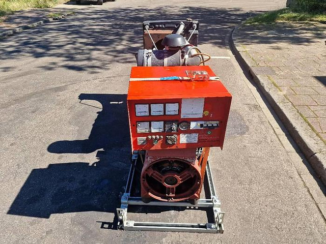 Gerador elétrico Iveco 8060: foto 7