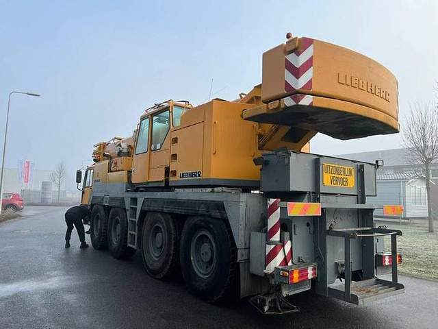 Liebherr - LTM1070 - LTM 1070 LTM 1070-1 - LTM1070 - Guindaste: foto 5 Liebherr - LTM1070 - LTM 1070 LTM 1070-1 - LTM1070 - Guindaste: foto 5
