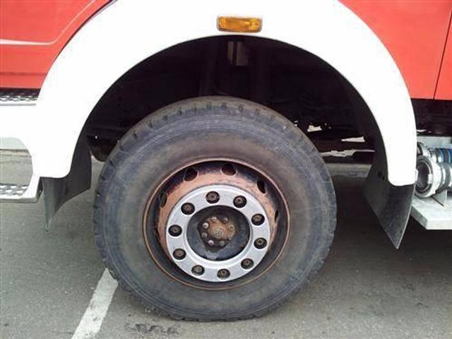 Mercedes-Benz 1019 AF 36 - Carro de bombeiro: foto 5 Mercedes-Benz 1019 AF 36 - Carro de bombeiro: foto 5