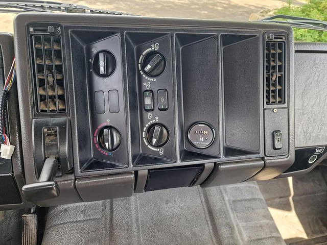 Caminhão betoneira Mercedes-Benz 2527 B 6X4: foto 20 Caminhão betoneira Mercedes-Benz 2527 B 6X4: foto 20