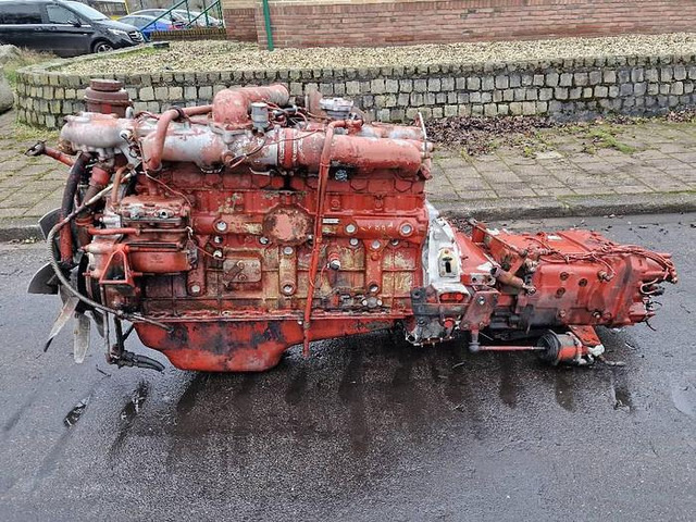 Iveco Turbostar 190-360 - Peça de reposição: foto 2 Iveco Turbostar 190-360 - Peça de reposição: foto 2