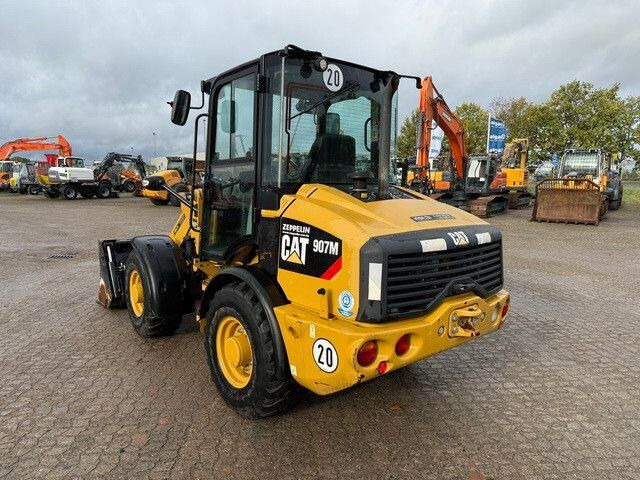 Caterpillar 907 M, 4+1 Schaufel, Palettengabel, Hydr. S.W.S. - Carregadeira de rodas: foto 4 Caterpillar 907 M, 4+1 Schaufel, Palettengabel, Hydr. S.W.S. - Carregadeira de rodas: foto 4