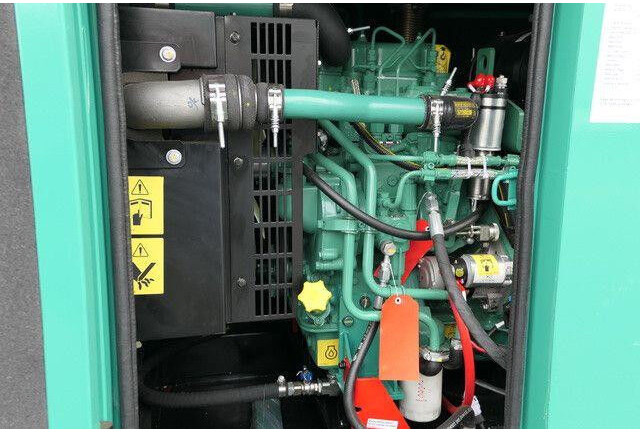 Cummins 20 kVA, Stromgenerator, Sofort verfügbar - Gerador elétrico: foto 3 Cummins 20 kVA, Stromgenerator, Sofort verfügbar - Gerador elétrico: foto 3