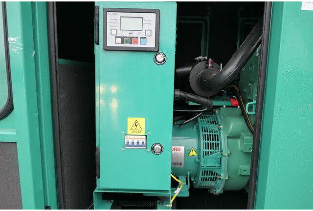 Cummins Stromgenerator,30 kVA,Mehrfach auf Lager - Gerador elétrico: foto 4 Cummins Stromgenerator,30 kVA,Mehrfach auf Lager - Gerador elétrico: foto 4