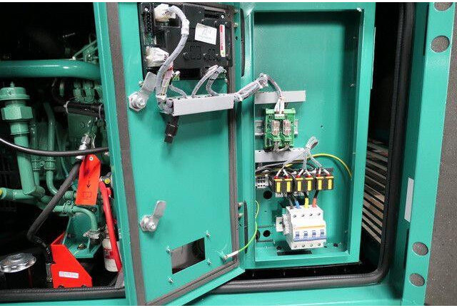 Cummins Stromgenerator, 40 kVA, sofort vefügbar - Gerador elétrico: foto 5 Cummins Stromgenerator, 40 kVA, sofort vefügbar - Gerador elétrico: foto 5
