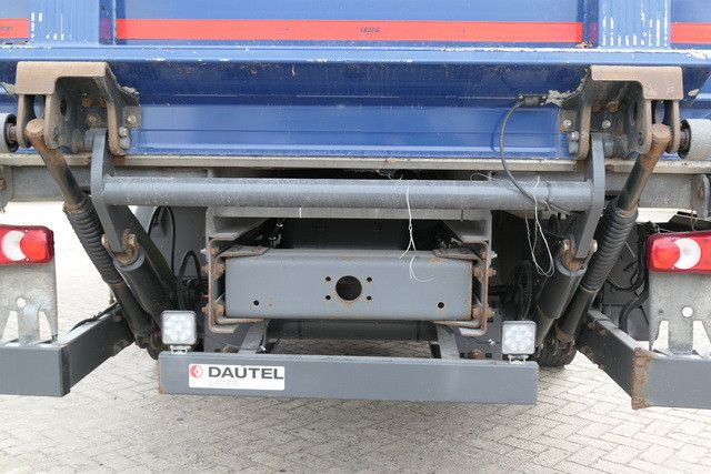 DAF LF 220 FA/6,10 m. lang/Carrier Supra 550/Luftfed - Caminhão frigorífico: foto 5 DAF LF 220 FA/6,10 m. lang/Carrier Supra 550/Luftfed - Caminhão frigorífico: foto 5