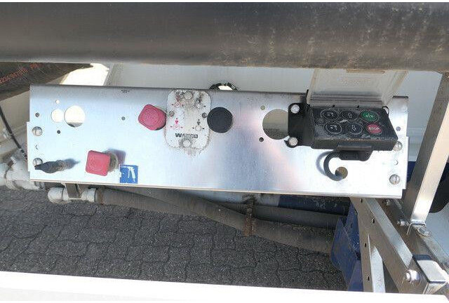 Semirreboque tanque para transporte de cemento Feldbinder EUT 37.5, 1 Kammer, Luft-Lift, 27m³, SAF-Achsen: foto 10