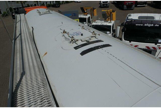 Semirreboque tanque para transporte de cemento Feldbinder EUT 37.5, 1 Kammer, Luft-Lift, 27m³, SAF-Achsen: foto 11