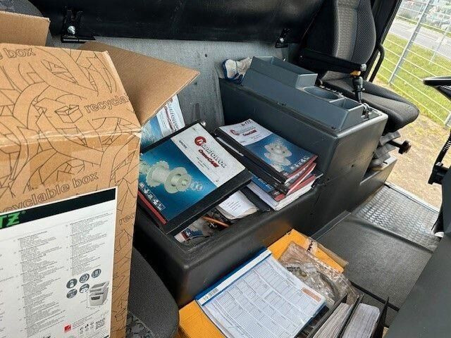 Grove GMK6300 KRAN 300/330 Tonnen - Guindaste de torre: foto 4 Grove GMK6300 KRAN 300/330 Tonnen - Guindaste de torre: foto 4