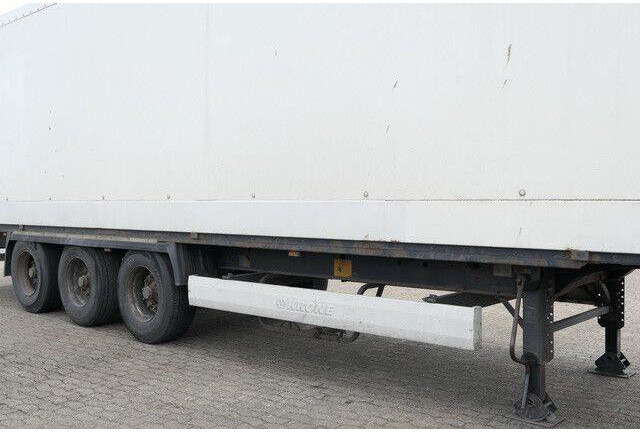 Krone SD, Isoliert, Türen, BPW, Luftfederung, 13.62m - Semireboque furgão: foto 4 Krone SD, Isoliert, Türen, BPW, Luftfederung, 13.62m - Semireboque furgão: foto 4