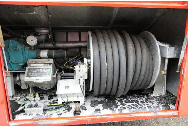 Semirreboque tanque para transporte de combustível LINDNER & Fischer, 23.550ltr., 3 Kammern, BPW: foto 10 Semirreboque tanque para transporte de combustível LINDNER & Fischer, 23.550ltr., 3 Kammern, BPW: foto 10