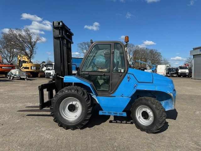 Manitou M50-4 4x4, Geländestapler, 5to., 3.7mtr. Hubhöhe - Empilhador todo-o-terreno: foto 3 Manitou M50-4 4x4, Geländestapler, 5to., 3.7mtr. Hubhöhe - Empilhador todo-o-terreno: foto 3