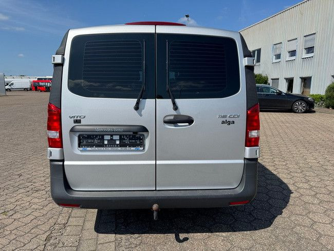 Mercedes-Benz 116 CDI VITO, Klima,91tkm,Trennwand, AHK,3. Sitz - Furgão compacto: foto 4 Mercedes-Benz 116 CDI VITO, Klima,91tkm,Trennwand, AHK,3. Sitz - Furgão compacto: foto 4