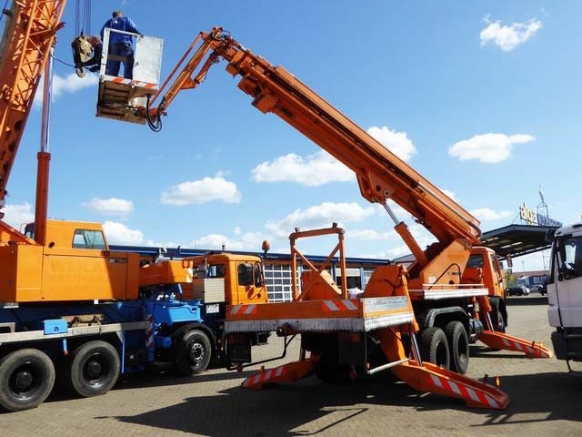 Caminhão com plataforma aérea Mercedes-Benz 2222 6x4, Ruthmann, 28m. 3. Sitz: foto 6