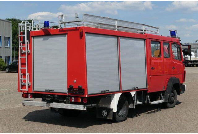 Mercedes-Benz 814 F/Feuerwehr/Pumpe/9 Sitze - Carro de bombeiro: foto 4 Mercedes-Benz 814 F/Feuerwehr/Pumpe/9 Sitze - Carro de bombeiro: foto 4