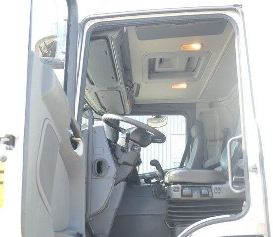 Caminhão tanque Scania P 320 6x2, Lindner & Fischer, 19m³, 3 Kammern: foto 11 Caminhão tanque Scania P 320 6x2, Lindner & Fischer, 19m³, 3 Kammern: foto 11