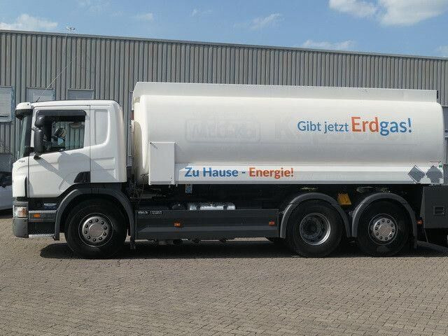 Scania P 320 6x2, Lindner & Fischer, 19m³, 3 Kammern - Caminhão tanque: foto 2 Scania P 320 6x2, Lindner & Fischer, 19m³, 3 Kammern - Caminhão tanque: foto 2