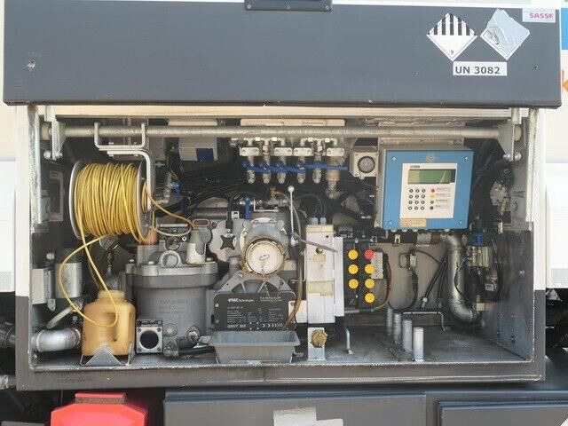 Caminhão tanque Scania P 320 6x2, Lindner & Fischer, 19m³, 3 Kammern: foto 9 Caminhão tanque Scania P 320 6x2, Lindner & Fischer, 19m³, 3 Kammern: foto 9