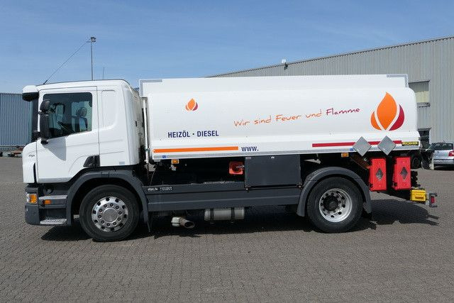 Scania P 400, 2 Kammern, 13m³, Oben- u. Untenbefüllung - Caminhão tanque: foto 4 Scania P 400, 2 Kammern, 13m³, Oben- u. Untenbefüllung - Caminhão tanque: foto 4