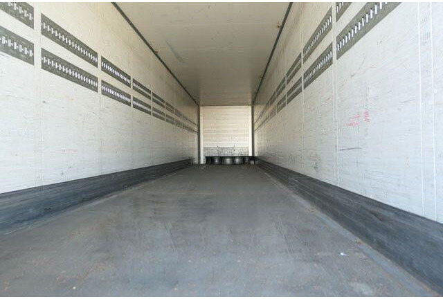 Schmitz Cargobull SKO 24/L 13.62 FP, Isoliert, Verzinkt, Luft-Lift - Semireboque furgão: foto 3 Schmitz Cargobull SKO 24/L 13.62 FP, Isoliert, Verzinkt, Luft-Lift - Semireboque furgão: foto 3