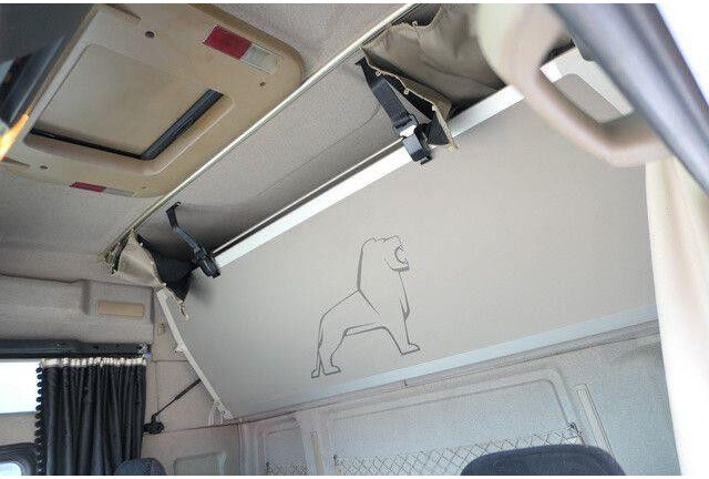 Tractor MAN 18.460 TGX XXL 4x2, Spoiler, Intarder, 2x Tank: foto 10 Tractor MAN 18.460 TGX XXL 4x2, Spoiler, Intarder, 2x Tank: foto 10